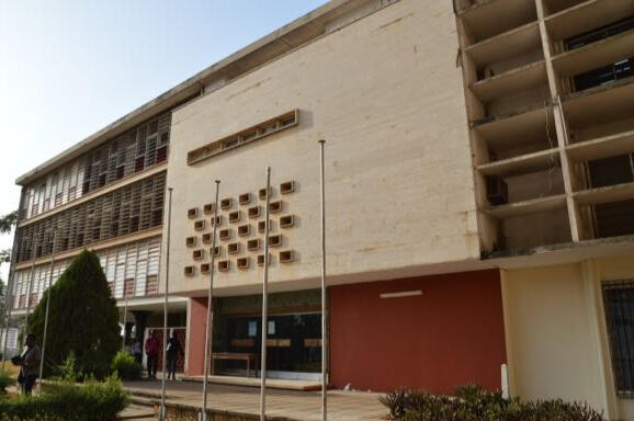 Keeping Cool: Library designs in the tropics